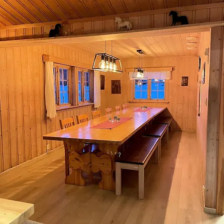 Large 27 Guests With Panoramic View * 헴세달