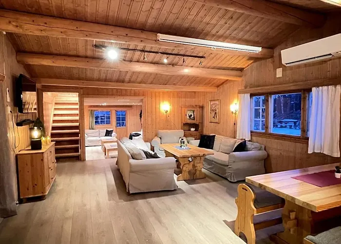 Large 27 Guests With Panoramic View